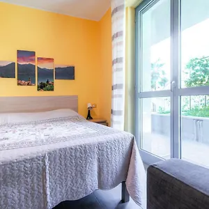 https://casa-livio-rooms-and-studios.it-lombardy.com